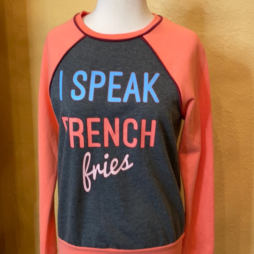 Rebellious fleece top Small